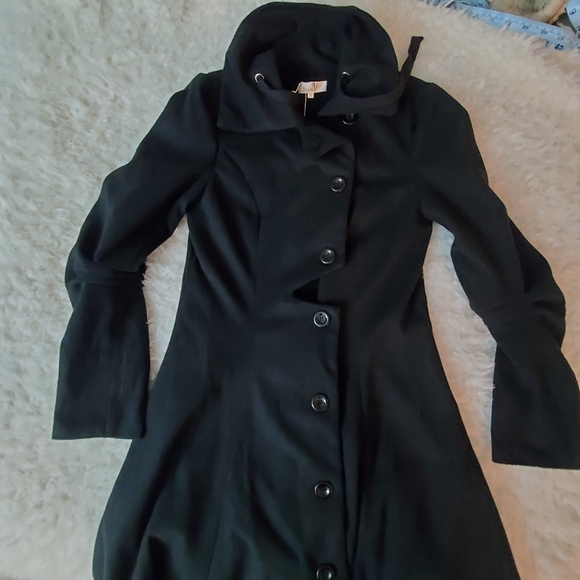 Gorgeous Long Black Dressy Coat NWT - Picture 8 of 12